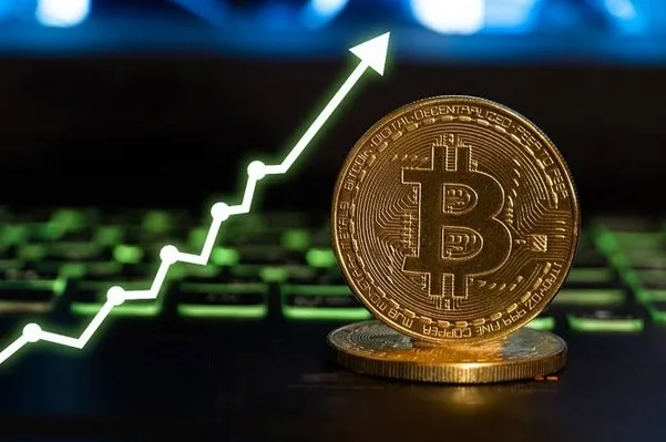 Markus Thielen dự đoán Bitcoin sẽ vượt qua mức 50.000 USD